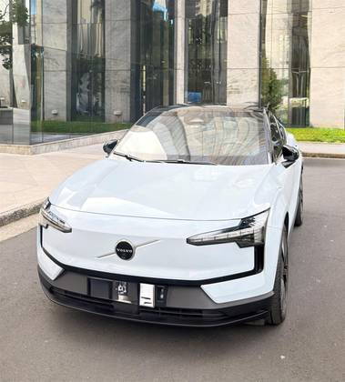 VOLVO EX30 69 KW ELÉTRICO ULTRA